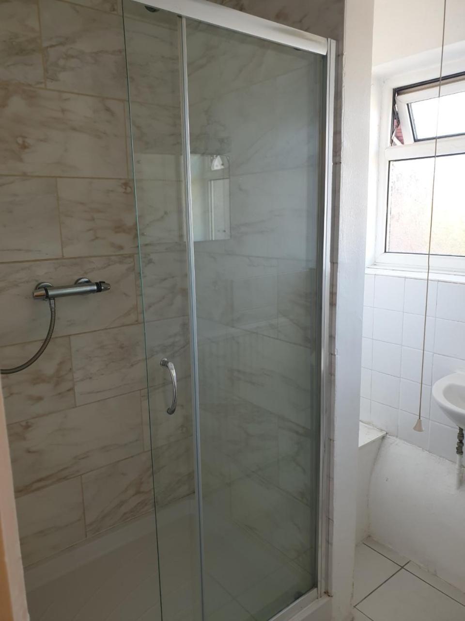 Elmhurst Hotel Ридинг Номер фото